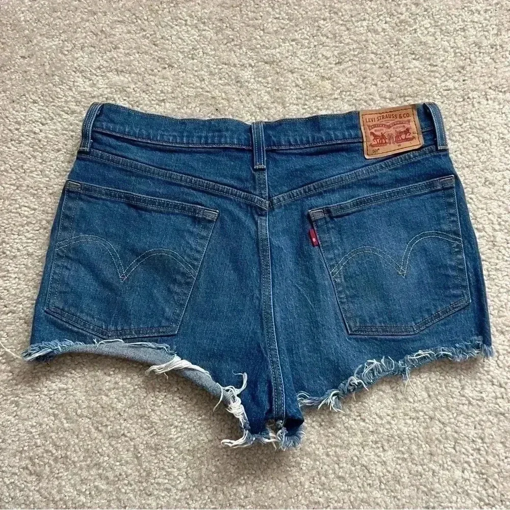 Levi Strauss & Co 501 Jean Button Fly Shorts 2” Cut Off Women  Sz 30 Denim Blue